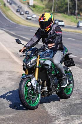 KAWASAKI Z900 R EDITION 